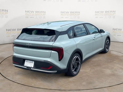 2026 Kia K4 EX