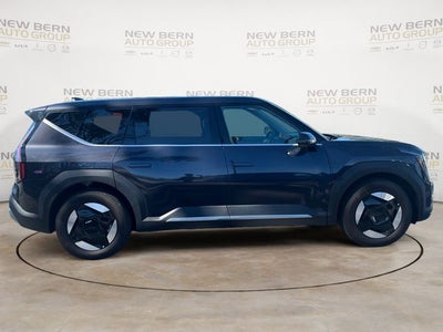 2026 Kia EV9 Light Long Range
