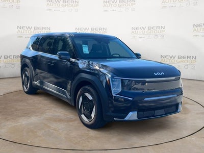 2026 Kia EV9 Light Long Range