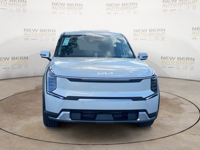 2026 Kia EV9 Light Long Range