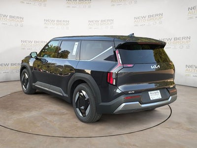 2026 Kia EV9 Light Long Range