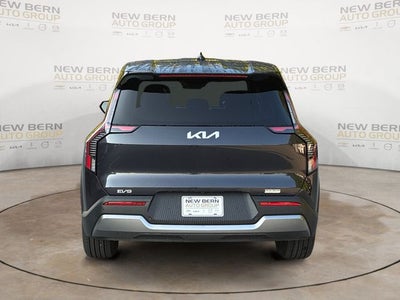 2026 Kia EV9 Light Long Range
