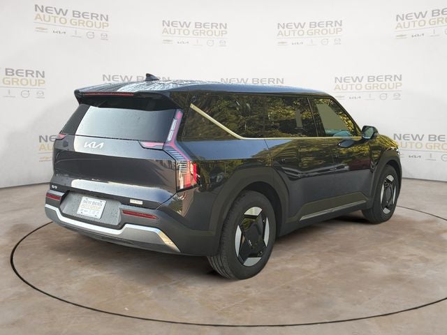2026 Kia EV9 Light Long Range