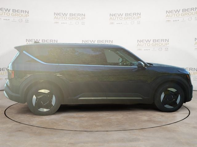 2026 Kia EV9 Light Long Range