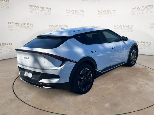 2025 Kia EV6 Light