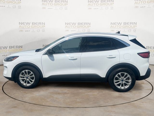 2022 Ford Escape Hybrid SE