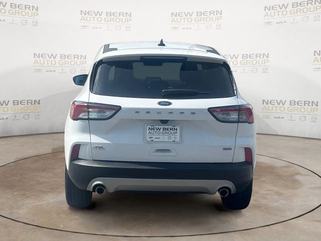 2022 Ford Escape Hybrid SE