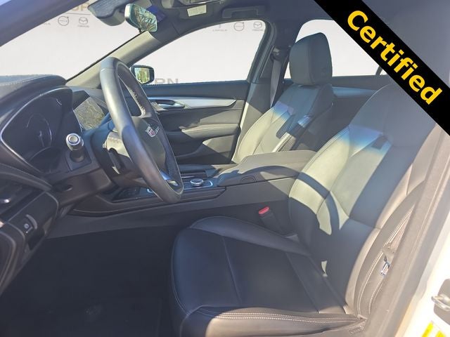 2022 Cadillac CT5 Luxury