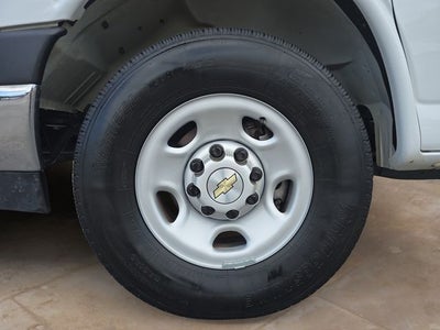 2025 Chevrolet Express 2500 Work Van Cargo