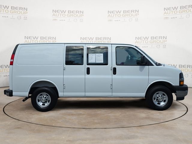 2025 Chevrolet Express 2500 Work Van Cargo