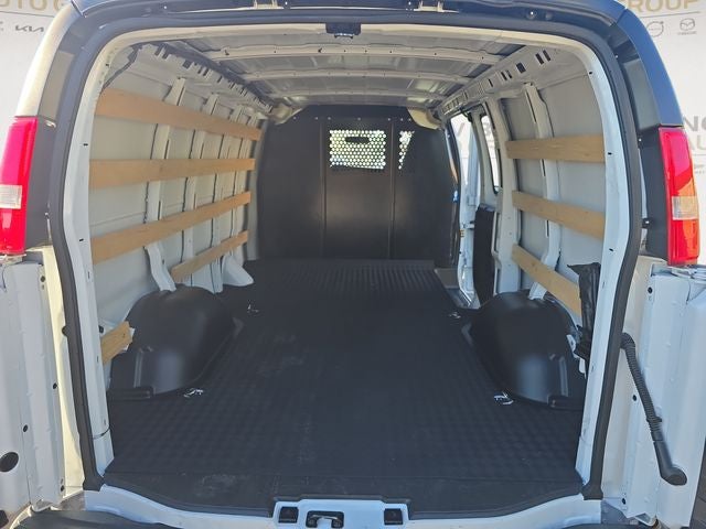 2025 Chevrolet Express 2500 Work Van Cargo