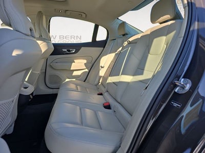 2025 Volvo S60 B5 Plus