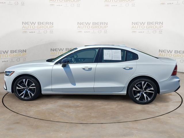2025 Volvo S60 B5 Core
