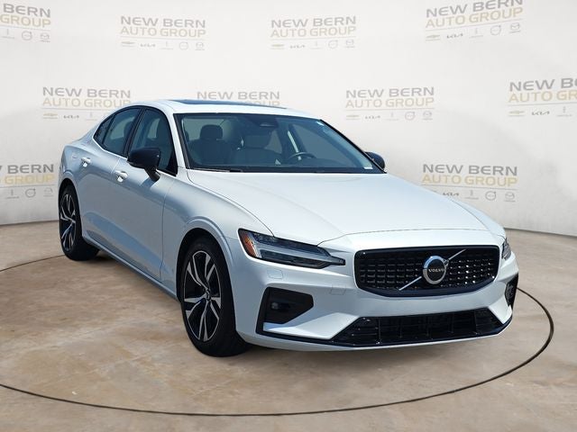 2025 Volvo S60 B5 Core