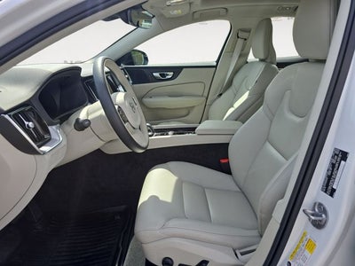 2024 Volvo S60 B5 Core Dark Theme