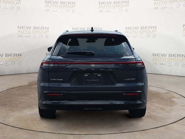 2025 Toyota Crown Signia Limited
