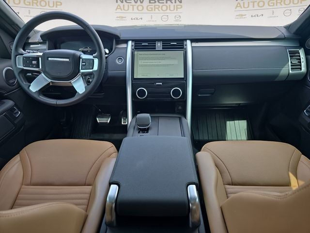 2024 Land Rover Discovery Dynamic SE