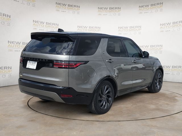 2024 Land Rover Discovery Dynamic SE