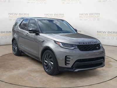 2024 Land Rover Discovery Dynamic SE