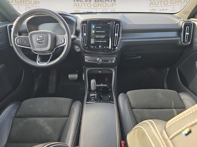 2021 Volvo XC40 R-Design