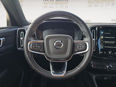 2021 Volvo XC40 R-Design