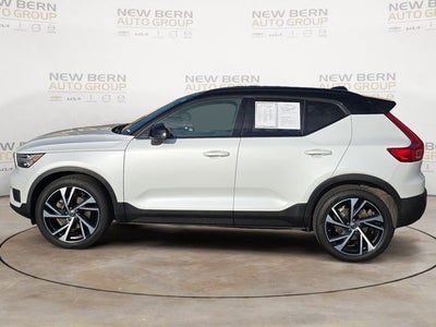 2021 Volvo XC40 R-Design