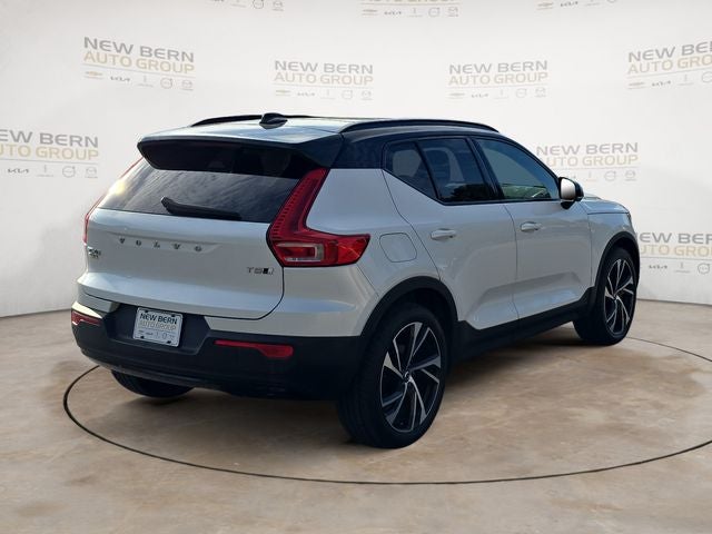 2021 Volvo XC40 R-Design