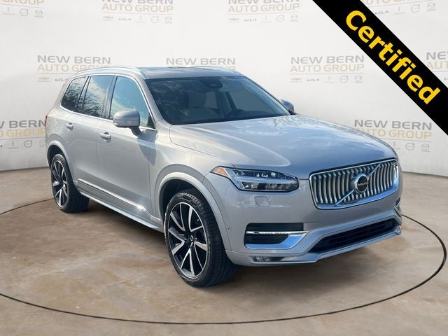 2024 Volvo XC90 B5 Plus