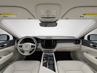 2024 Volvo XC60 B5 Plus Dark Theme