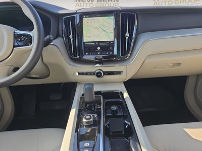 2024 Volvo XC60 B5 Plus Dark Theme