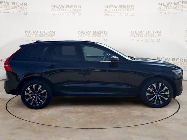 2024 Volvo XC60 B5 Plus Dark Theme