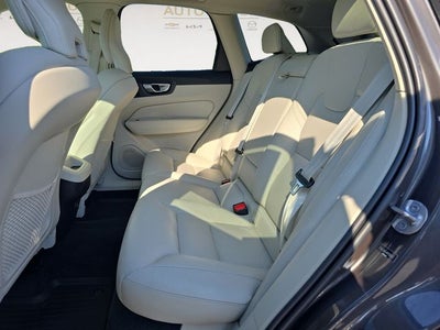 2024 Volvo XC60 B5 Plus Dark Theme