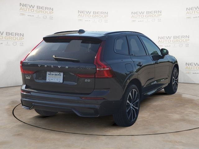 2024 Volvo XC60 B5 Plus Dark Theme