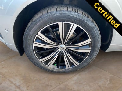 2023 Volvo XC60 B5 Plus Bright Theme