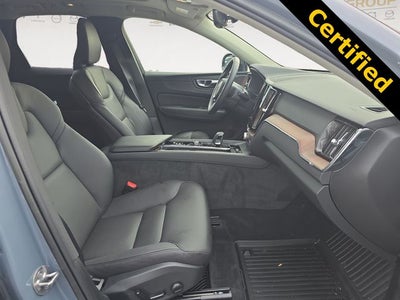 2023 Volvo XC60 B5 Plus Dark Theme