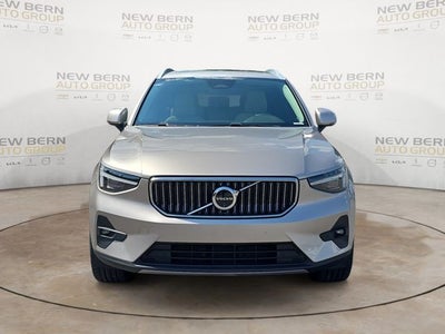2024 Volvo XC40 B5 Plus Bright Theme