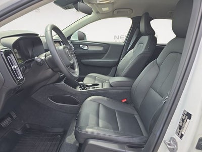 2024 Volvo XC40 B5 Core