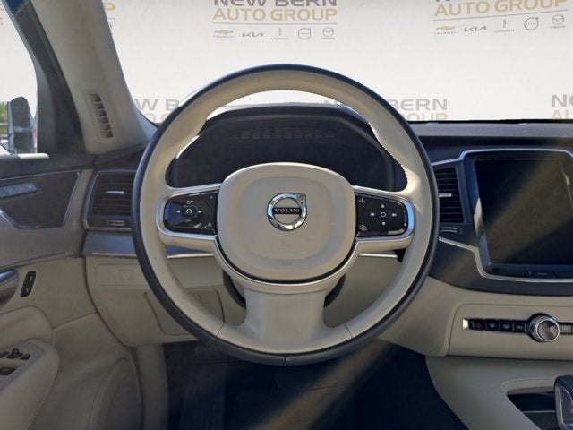2025 Volvo XC90 B5 Core