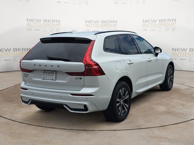 2025 Volvo XC60 B5 Core